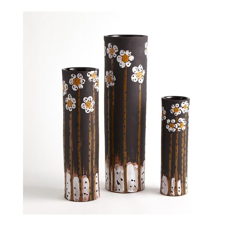 Global Views’ Daisy Vases